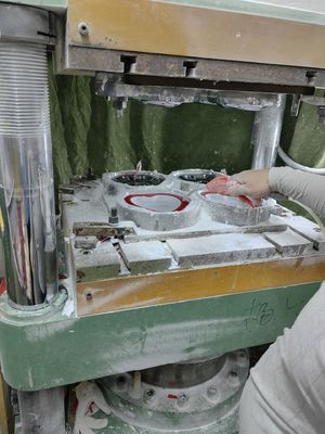 খাবার গ্রেড ইউরিয়া ছাঁচনির্মাণ যৌগ পাউডার C3H6N6 টেবিলওয়্যার জন্য