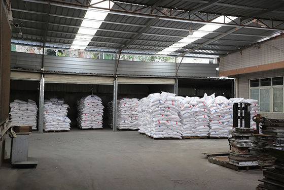 মেলামাইন ডিনারওয়্যার উৎপাদনের জন্য C3H6N6 বিশুদ্ধ মেলামাইন পাউডার