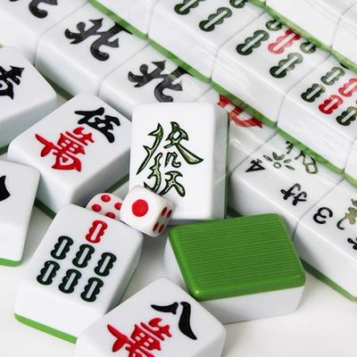 প্লাস্টিক টয়লেট কভার উপাদান ইউরিয়া ছাঁচনির্মাণ যৌগ রজন A1