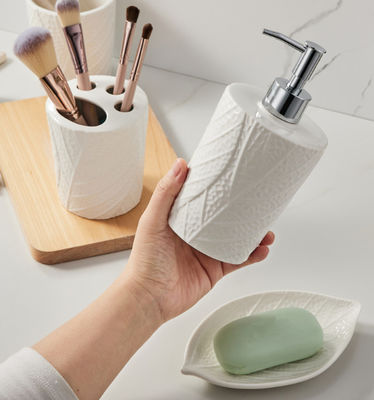 4 পিসি সাদা সিরামিক টুথব্রাশ হোল্ডার সীসা মুক্ত