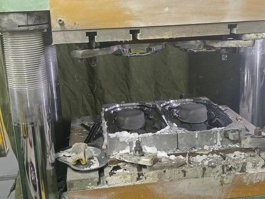 কম্পিউটার নিয়ন্ত্রিত মেলামাইন টেবিলওয়্যার ছাঁচনির্মাণ মেশিন কাস্টমাইজড মোল্ডস এক থেকে দুই 12 "মেলামাইন প্লেট ছাঁচ তৈরি