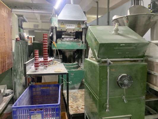 টেবিলওয়্যার কাপের জন্য প্রিহিটার সহ মেলামাইন কম্প্রেশন মোল্ডিং মেশিন