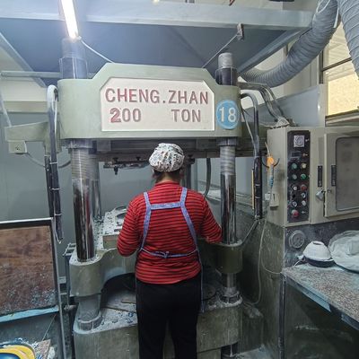 কম্পিউটার নিয়ন্ত্রিত মেলামাইন টেবিলওয়্যার ছাঁচনির্মাণ মেশিন কাস্টম মেলামাইন প্লেটের জন্য 1 * 2 গহ্বর