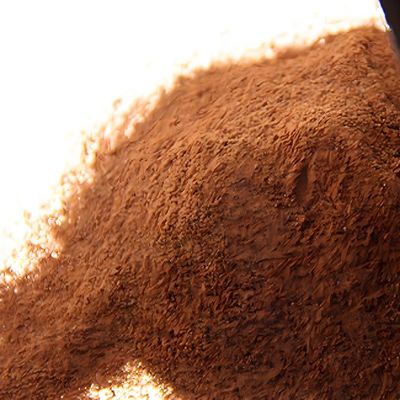 শিল্প গ্রেড Melamine কারখানা সরবরাহকারী 99.8% বিশুদ্ধতা চীন বাদামী রঙের রজন CAS 108-78-1