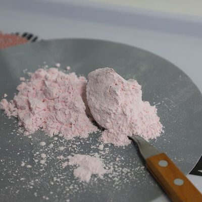 শুয়াংইয়ান ফ্ল্যাশ পয়েন্ট 200 সেলসিয়াসের বেশি রাসায়নিক প্রক্রিয়াকরণ এবং টেকসই উপাদান উত্পাদনে প্রয়োগ করা খাঁটি মেলামিন পাউডার